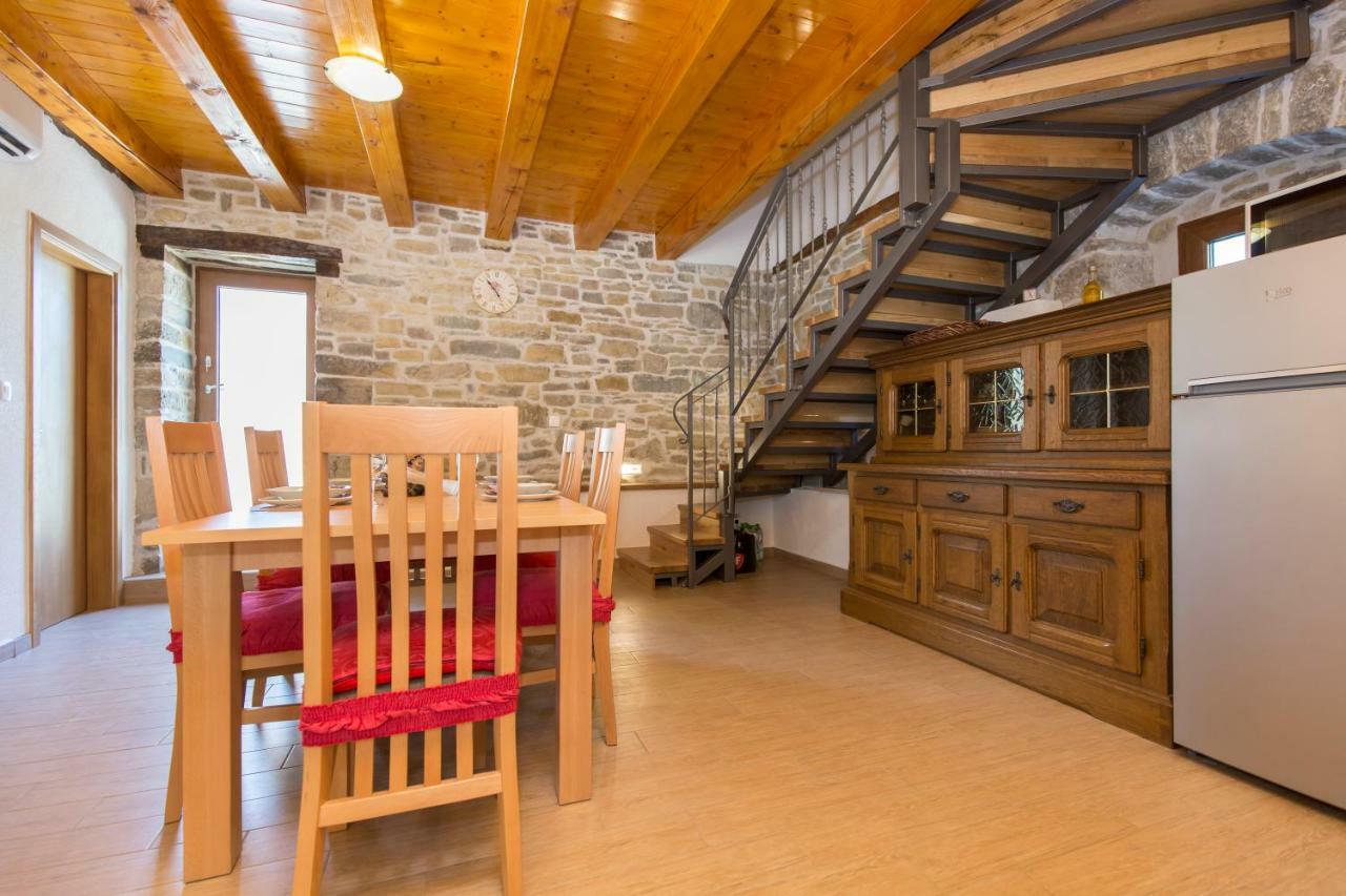 Villa Valentina Krbune Potpićan エクステリア 写真